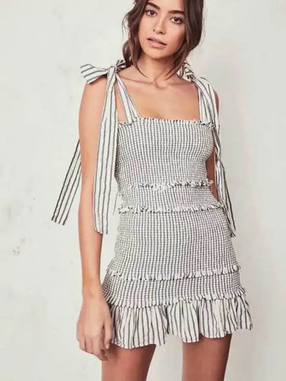 Vestido de verano sin mangas con lazo